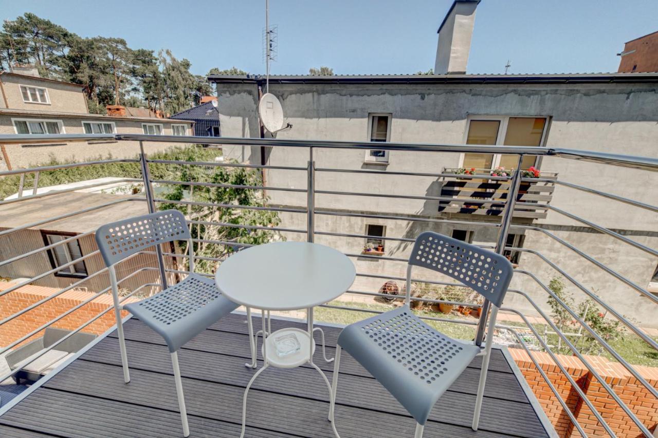 Pod Winogronem - Apartamenty Z Basenem I Wyzywieniem Pobierowo Kültér fotó